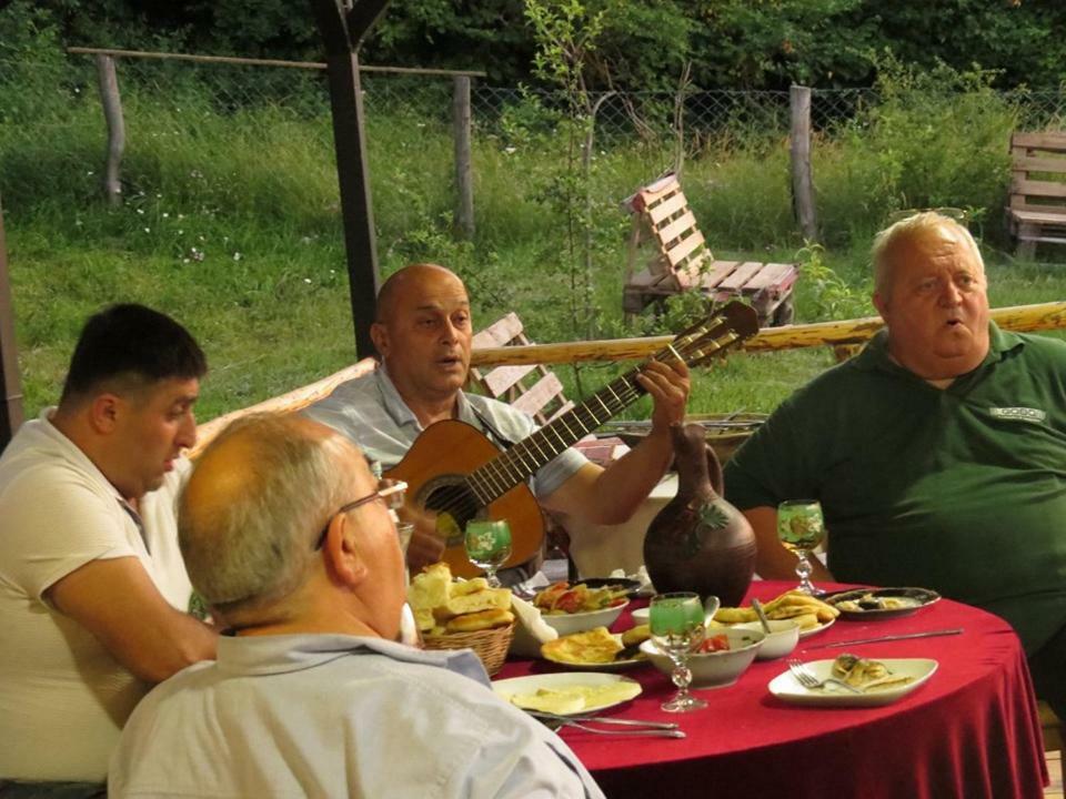 Villa Rbona Khashuri Kültér fotó